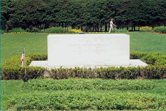 Frankiln D. And Eleanor Roosevelt Grave
